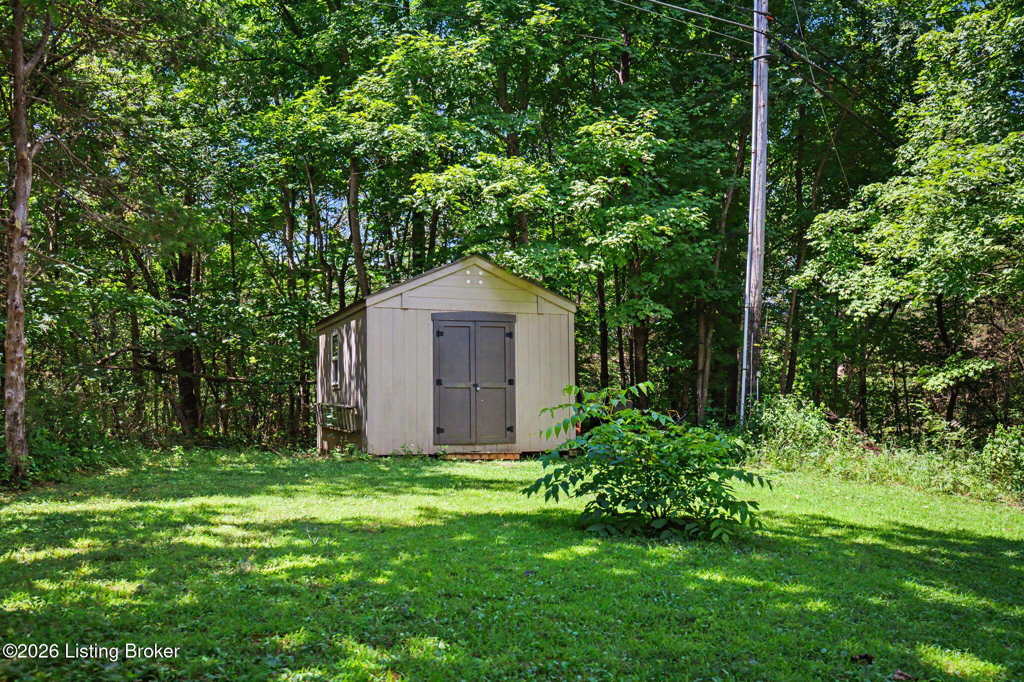7604 Broad Run Road Louisville, KY 40291 - Photo 52 of 54 Lawn & Garden Shed