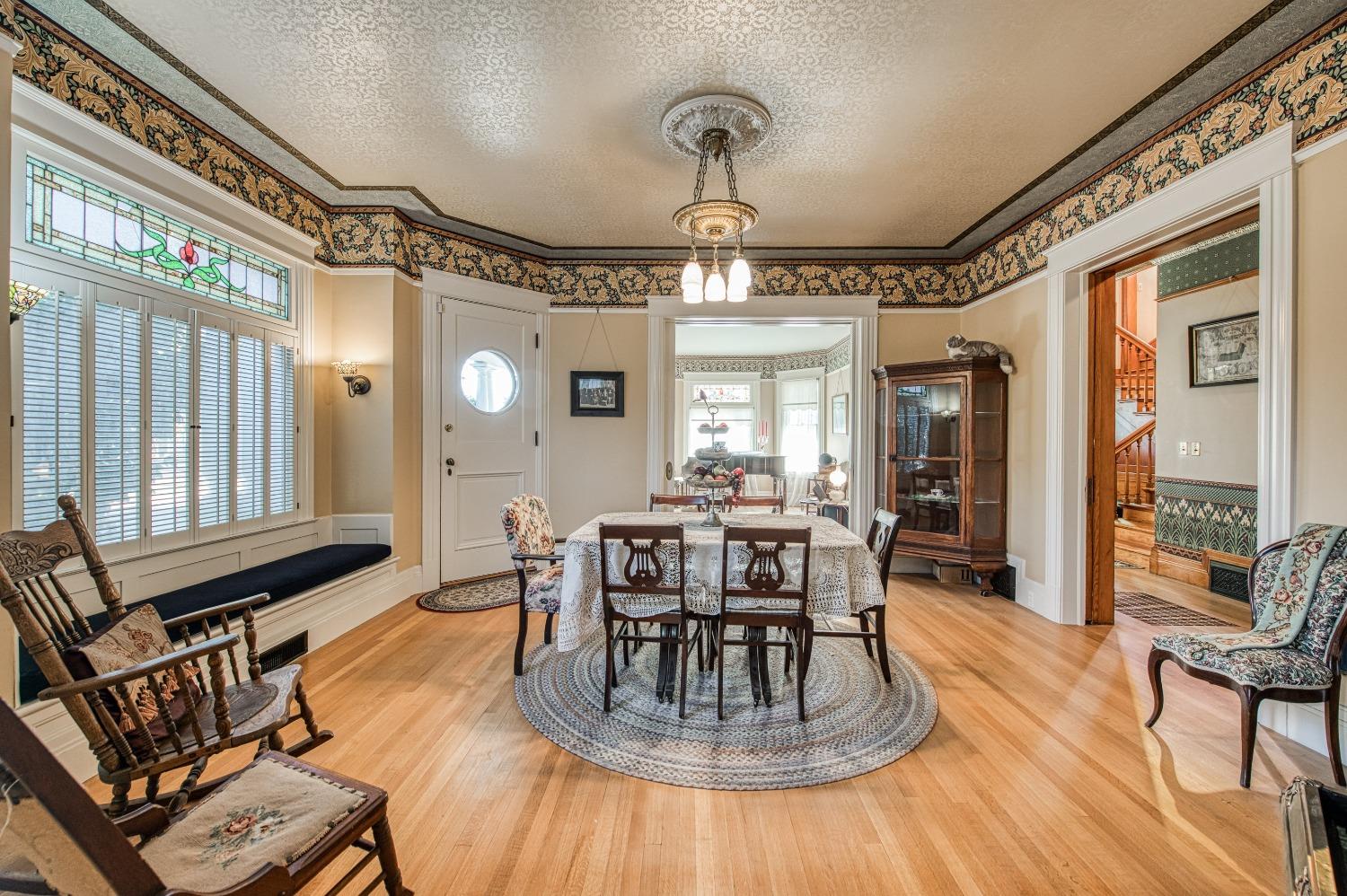 295 South Reed Avenue Reedley, CA 93654 - Photo 20 of 95