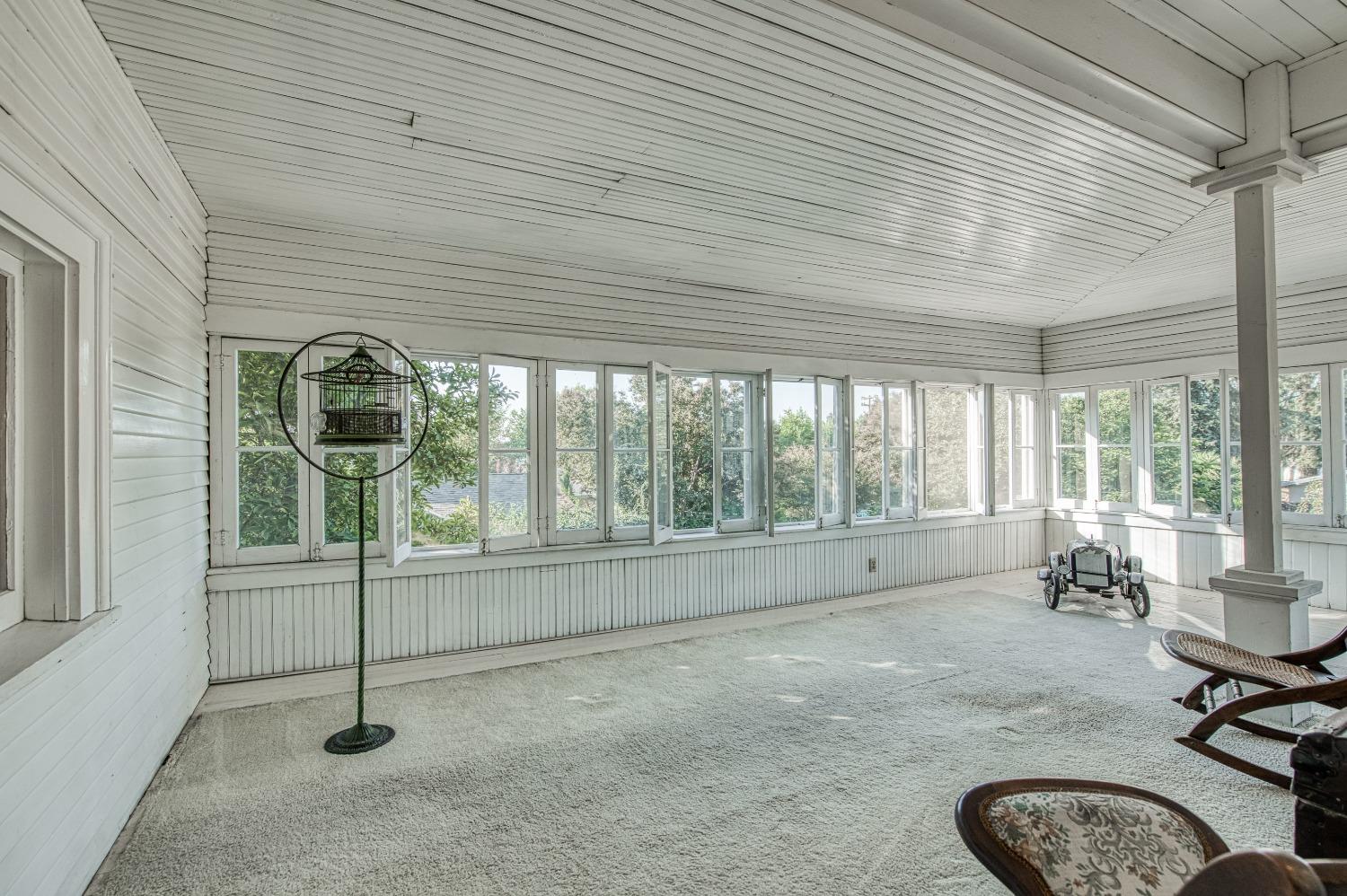 295 South Reed Avenue Reedley, CA 93654 - Photo 55 of 95