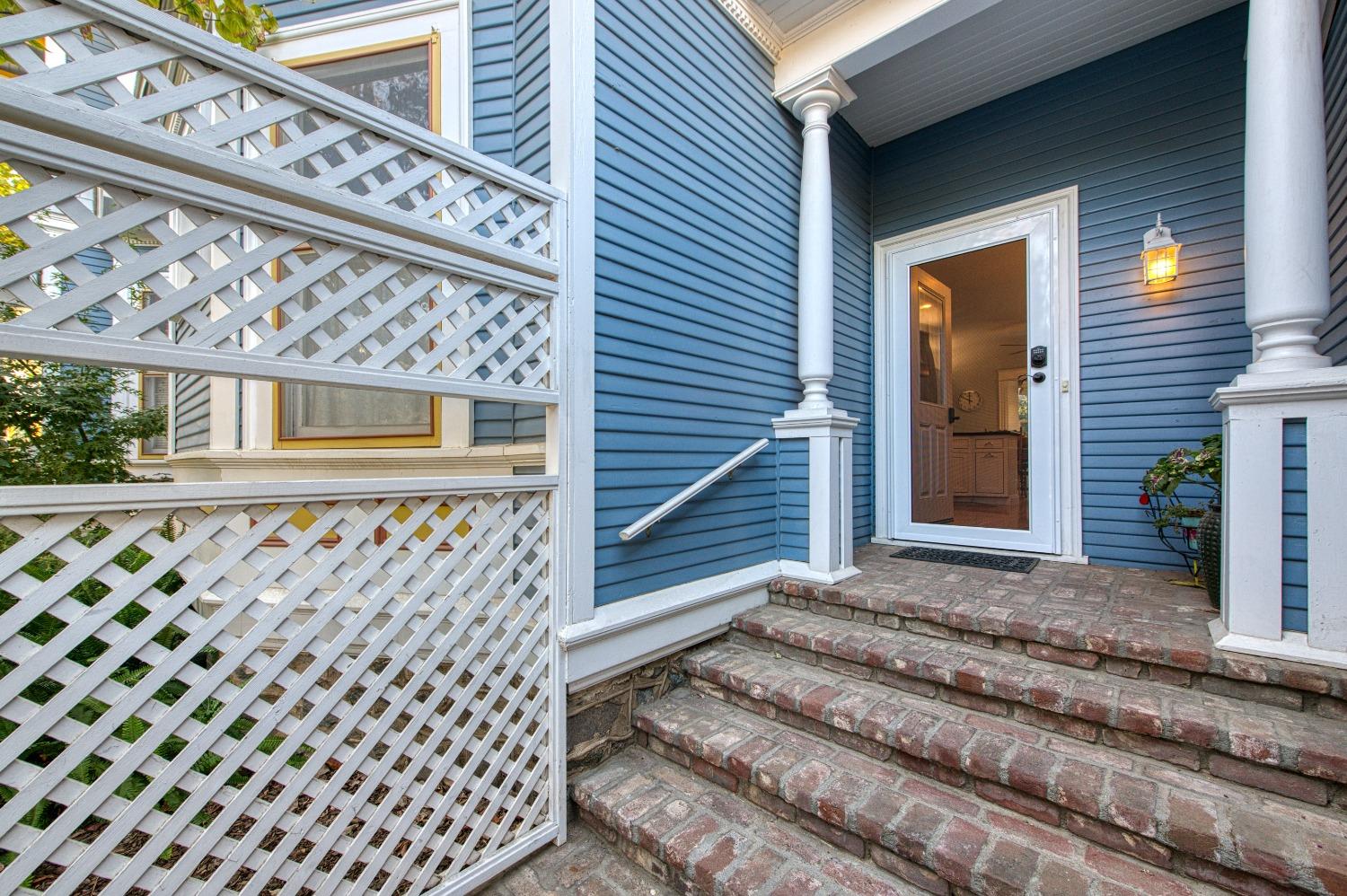 295 South Reed Avenue Reedley, CA 93654 - Photo 71 of 95