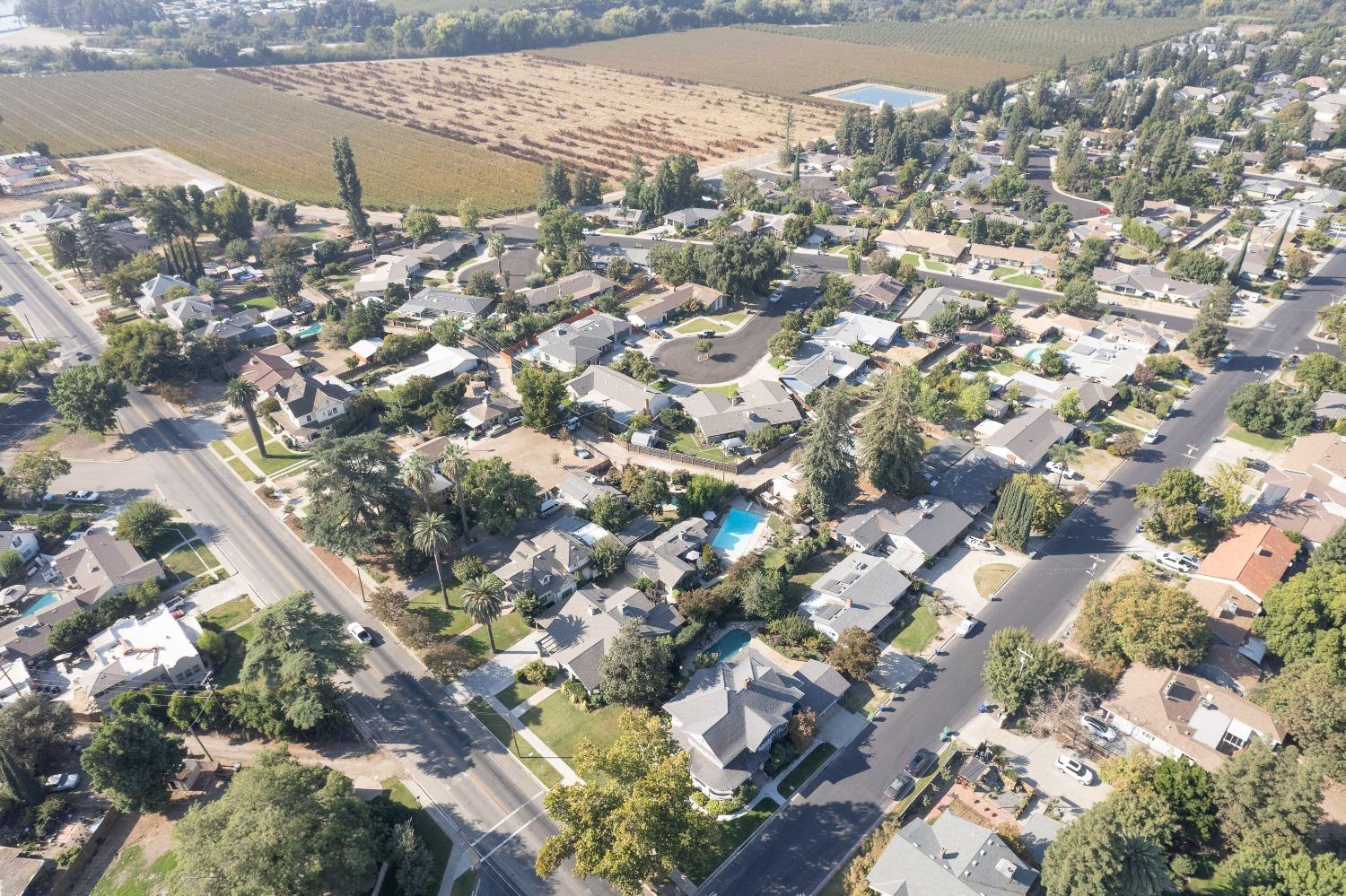 295 South Reed Avenue Reedley, CA 93654 - Photo 88 of 95