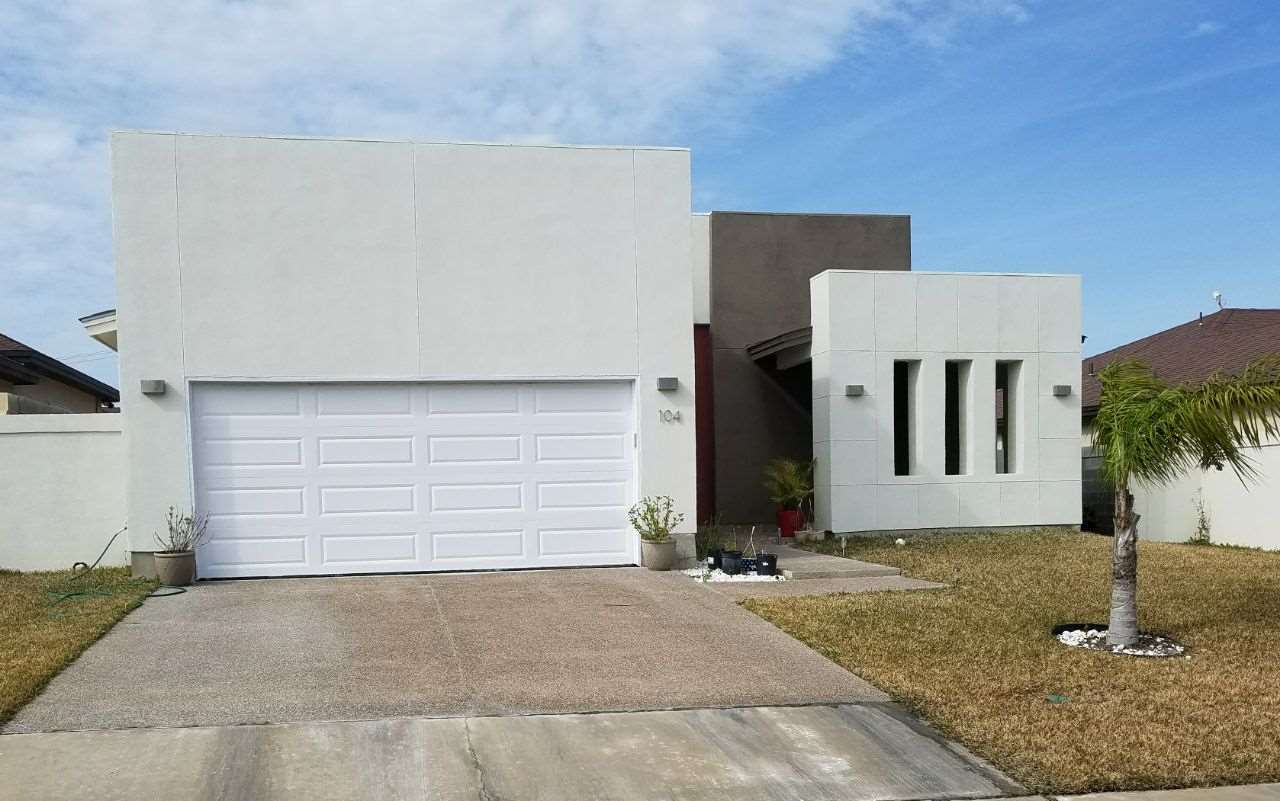 104 Sabal Loop Laredo, TX 78045 - Photo 1 of 13 Gallery Image 1