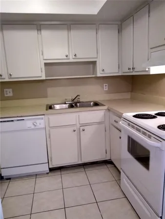 $1,250 | 1830 Maravilla Avenue, Unit 309, Fort Myers, FL 33901