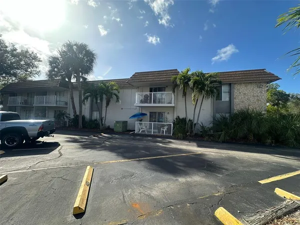 $1,250 | 1830 Maravilla Avenue, Unit 309, Fort Myers, FL 33901