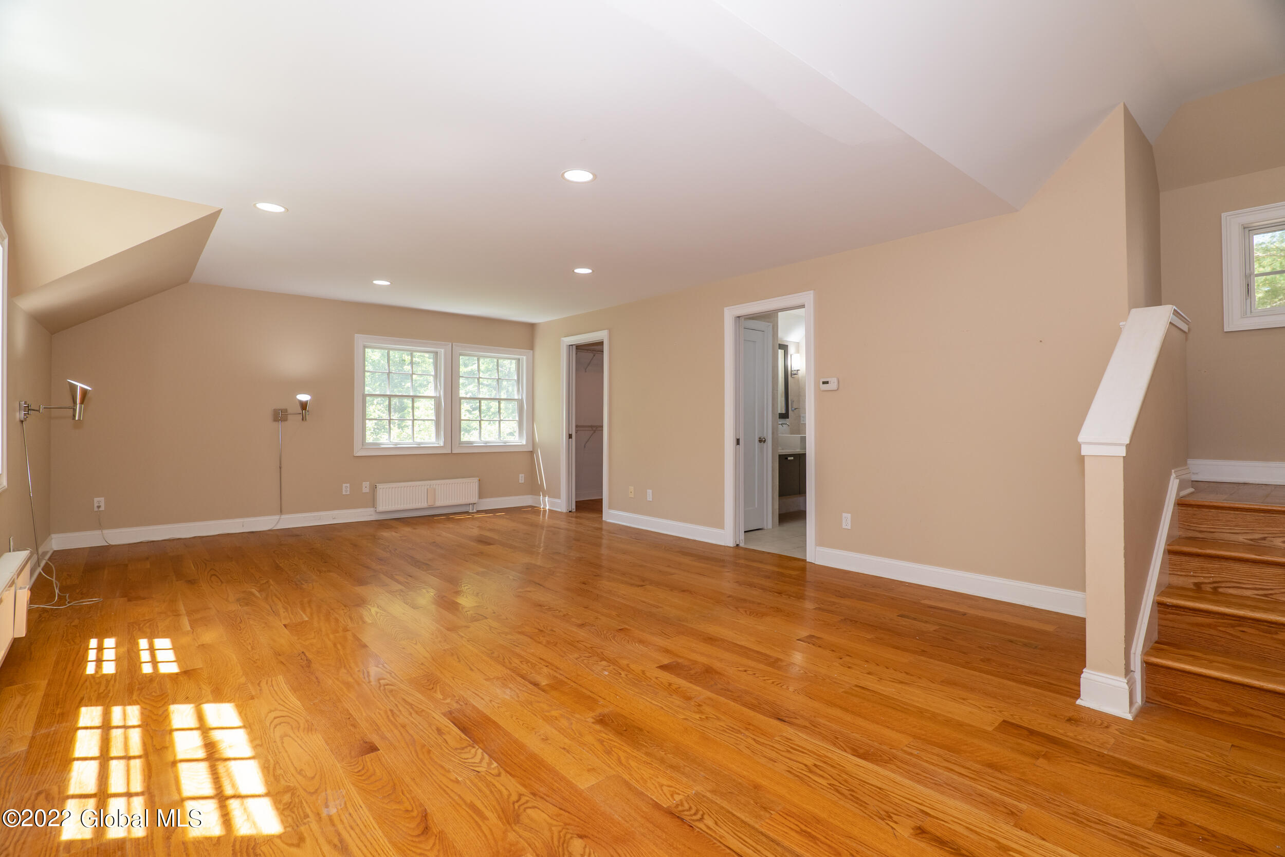 917 Randall Road Niskayuna, NY 12309 - Photo 19 of 37 917RandallRd-25