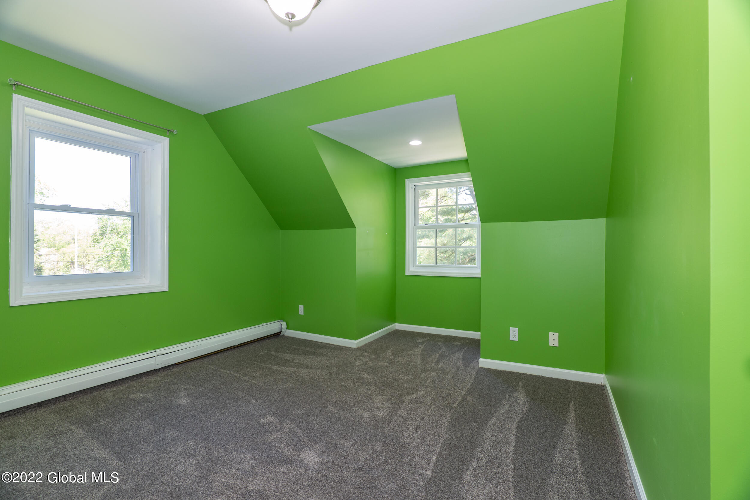 917 Randall Road Niskayuna, NY 12309 - Photo 27 of 37 917RandallRd-38