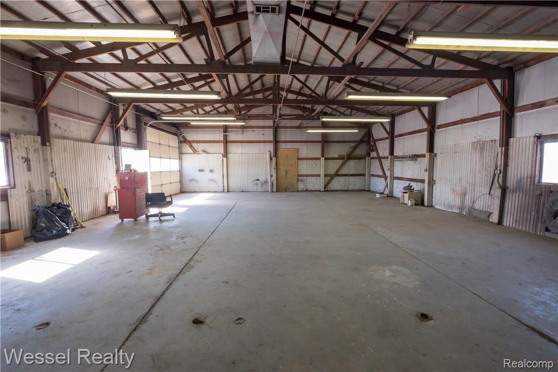 11768 Hill Road Memphis, MI 48041 - Photo 31 of 33 hill-030.jpg
