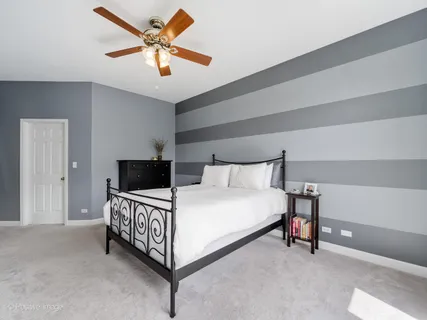 $499,900 | 3205 North Hoyne Avenue, Unit 2A, Chicago, IL 60618