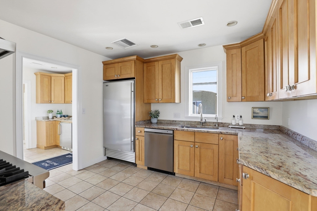 337 Beach Avenue Hull, MA 02045 - Photo 32 of 42