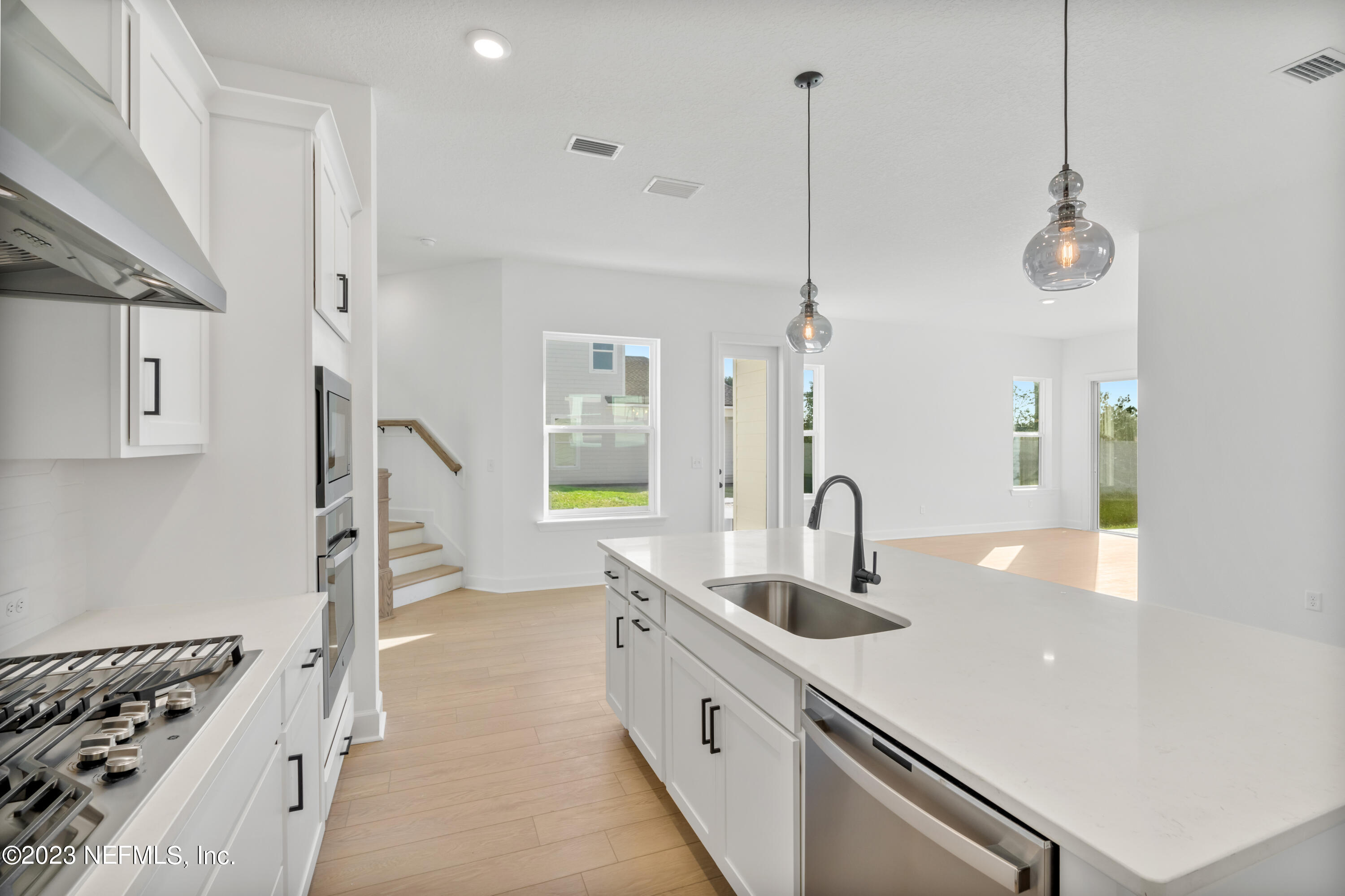 11521 Catalyst Road Jacksonville, FL 32256 - Photo 4 of 15 SLJ05206 2