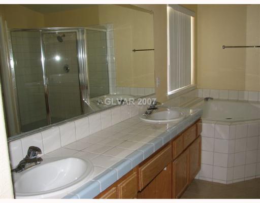 Master Bath/Spa.