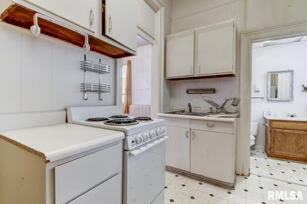 809 South English Avenue Springfield, IL 62704 - Photo 13 of 24 Gallery Image 13