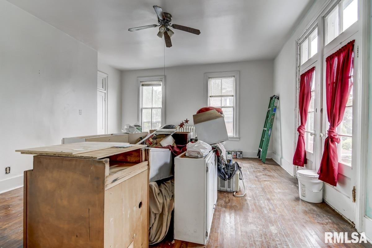 809 South English Avenue Springfield, IL 62704 - Photo 17 of 24 Gallery Image 17