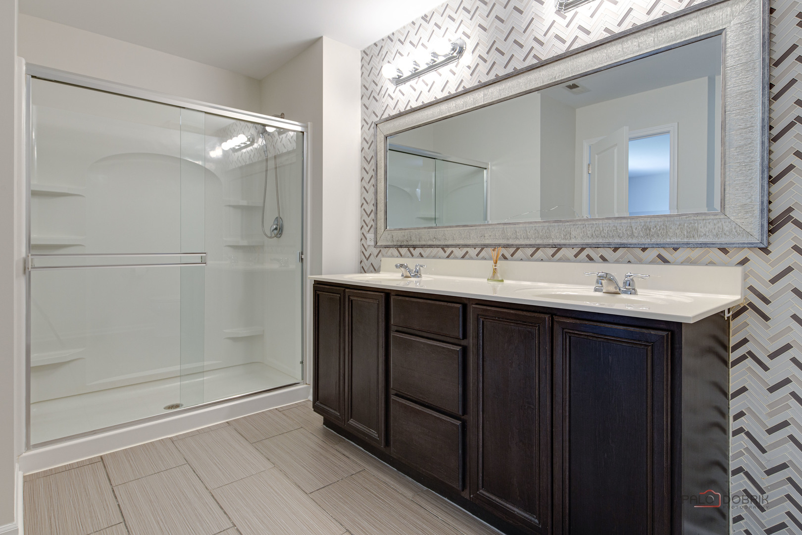1385 Broadland Drive Pingree Grove, IL 60140 - Photo 34 of 40 a bathroom with a sink and a mirror