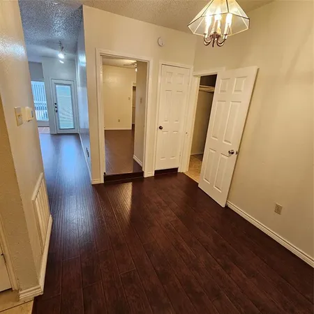 $995 | 9254 Forest Lane, Unit 407, Dallas, TX 75243