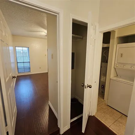 $995 | 9254 Forest Lane, Unit 407, Dallas, TX 75243