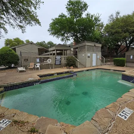 $995 | 9254 Forest Lane, Unit 407, Dallas, TX 75243