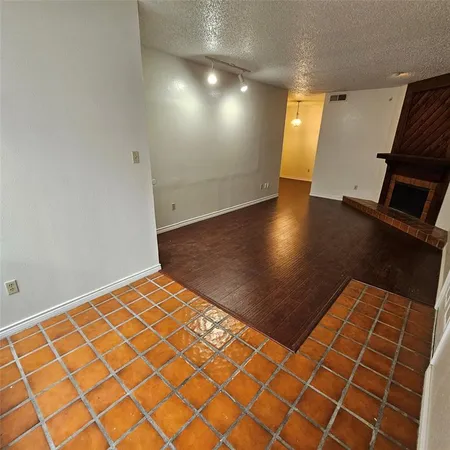 $995 | 9254 Forest Lane, Unit 407, Dallas, TX 75243