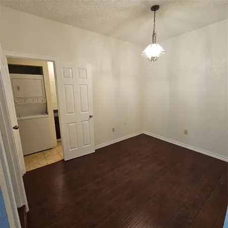$995 | 9254 Forest Lane, Unit 407, Dallas, TX 75243