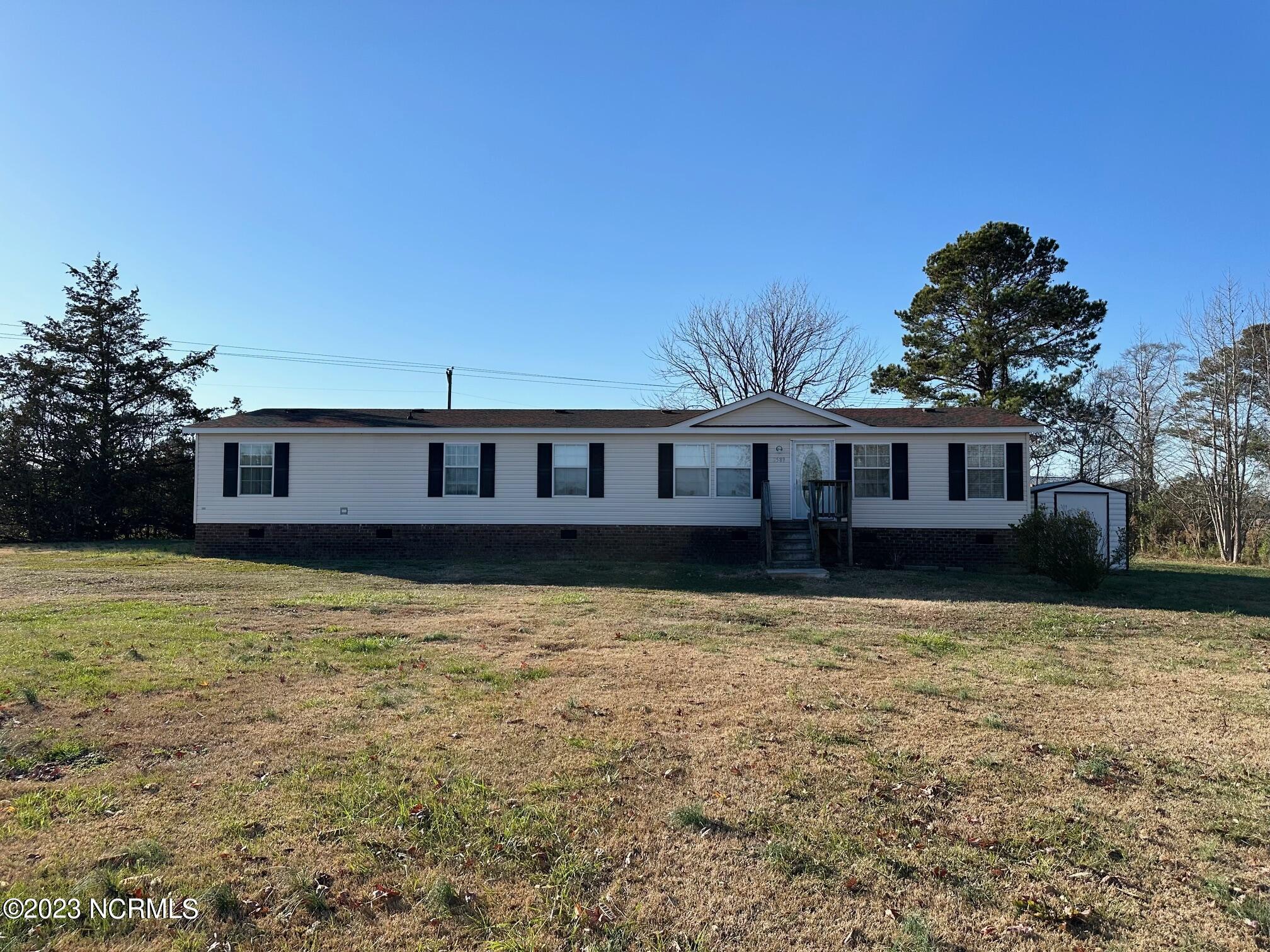 2589 Browns Church Road Clinton, NC 28328 - Photo 2 of 24 IMG_0985