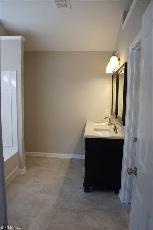 866 Hedgepath Terrace High Point, NC 27265 - Photo 22 of 30 Gallery Image 22