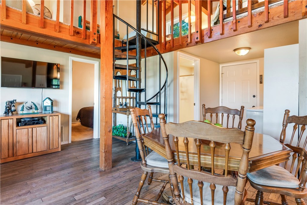 39576 Oakglen Road Fawnskin, CA 92333 - Photo 13 of 32 Spiral Staircase