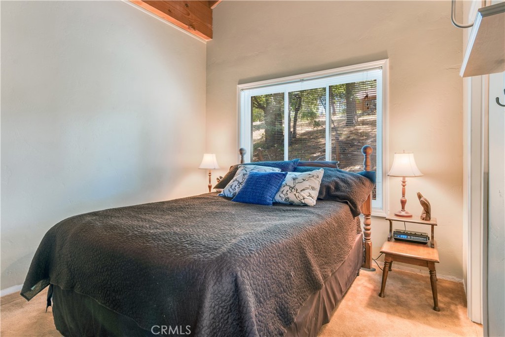 39576 Oakglen Road Fawnskin, CA 92333 - Photo 19 of 32 2nd Bedroom