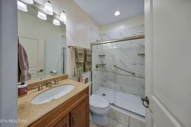 $839,900 | 201 Tecumseh Way, Loudon, TN 37774