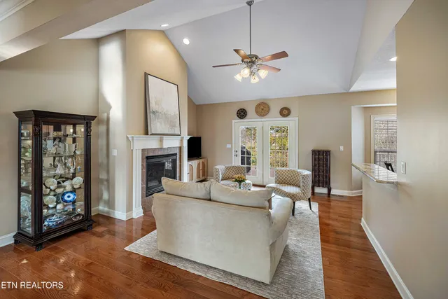 $839,900 | 201 Tecumseh Way, Loudon, TN 37774