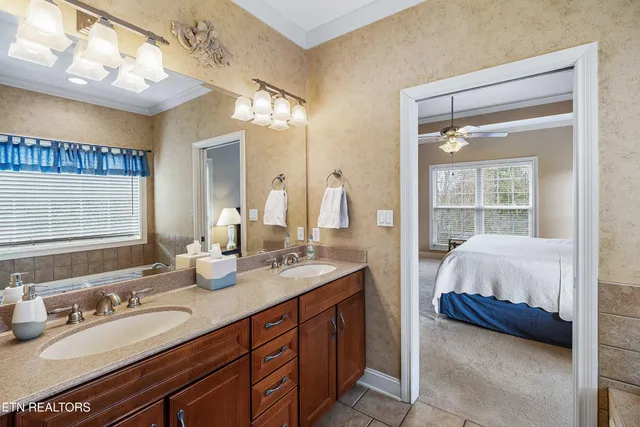 $839,900 | 201 Tecumseh Way, Loudon, TN 37774