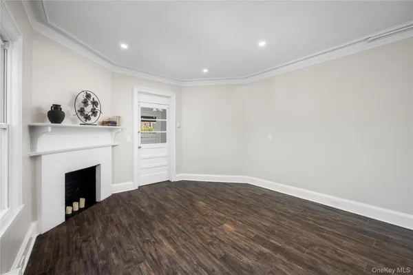 $2,800 | 579 Broadway, Unit 1N, Hastings-on-Hudson, NY 10706