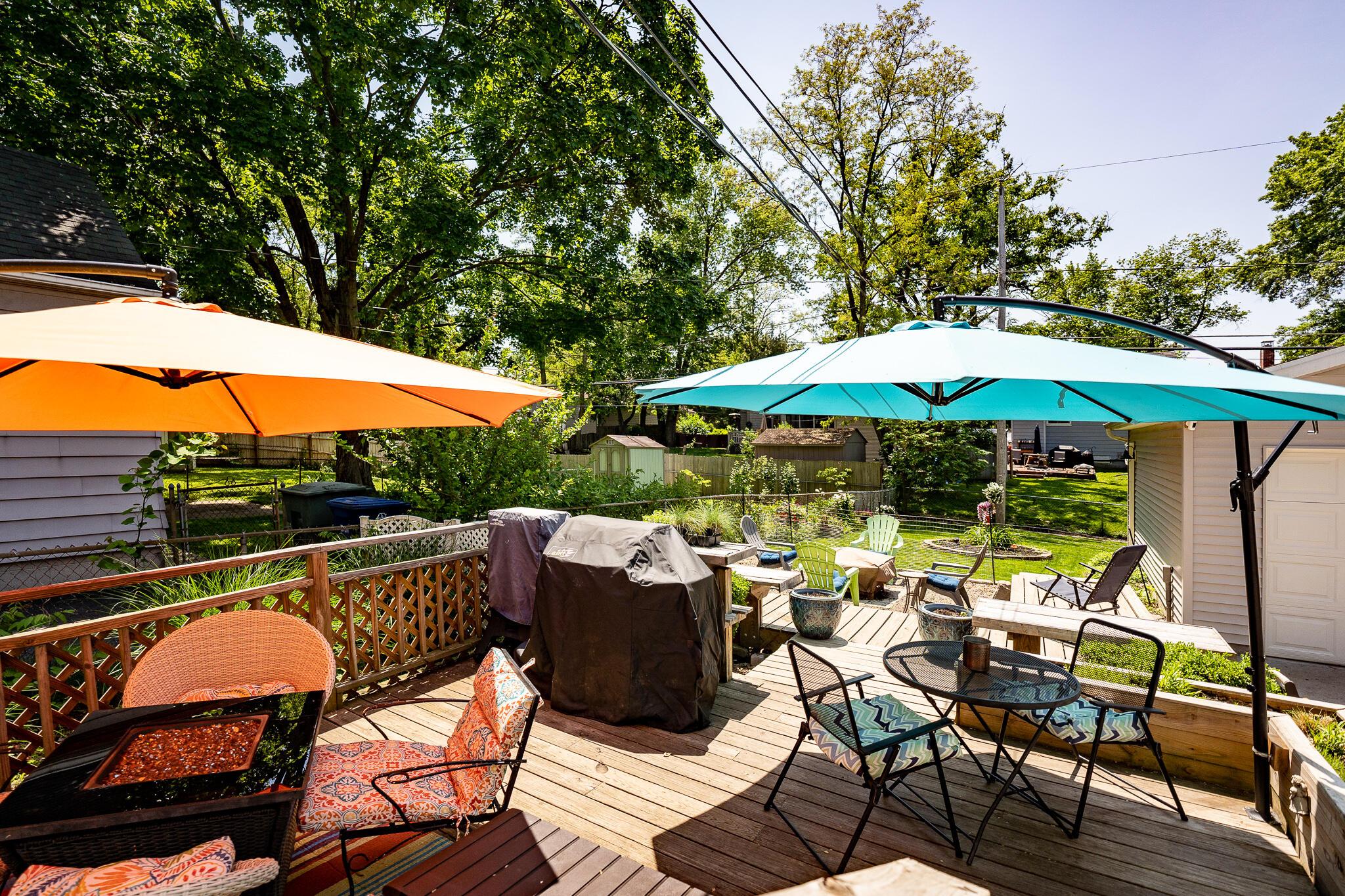 175 Chase Road Columbus, OH 43214 - Photo 40 of 44 Or, chill with family!