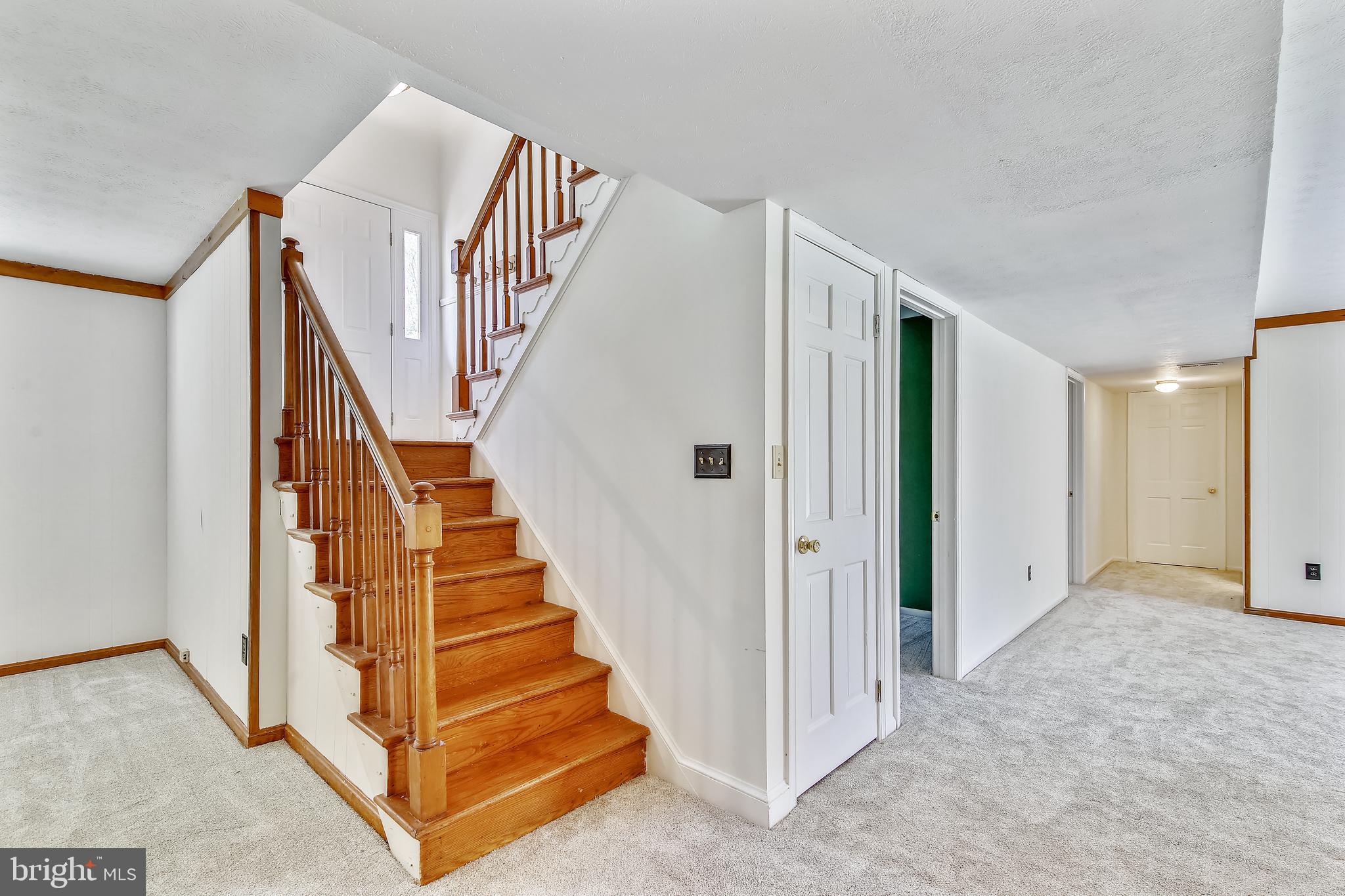 13030 Prices Distillery Road Clarksburg, MD 20871 - Photo 36 of 90 Stairs lead to the split foyer entrance