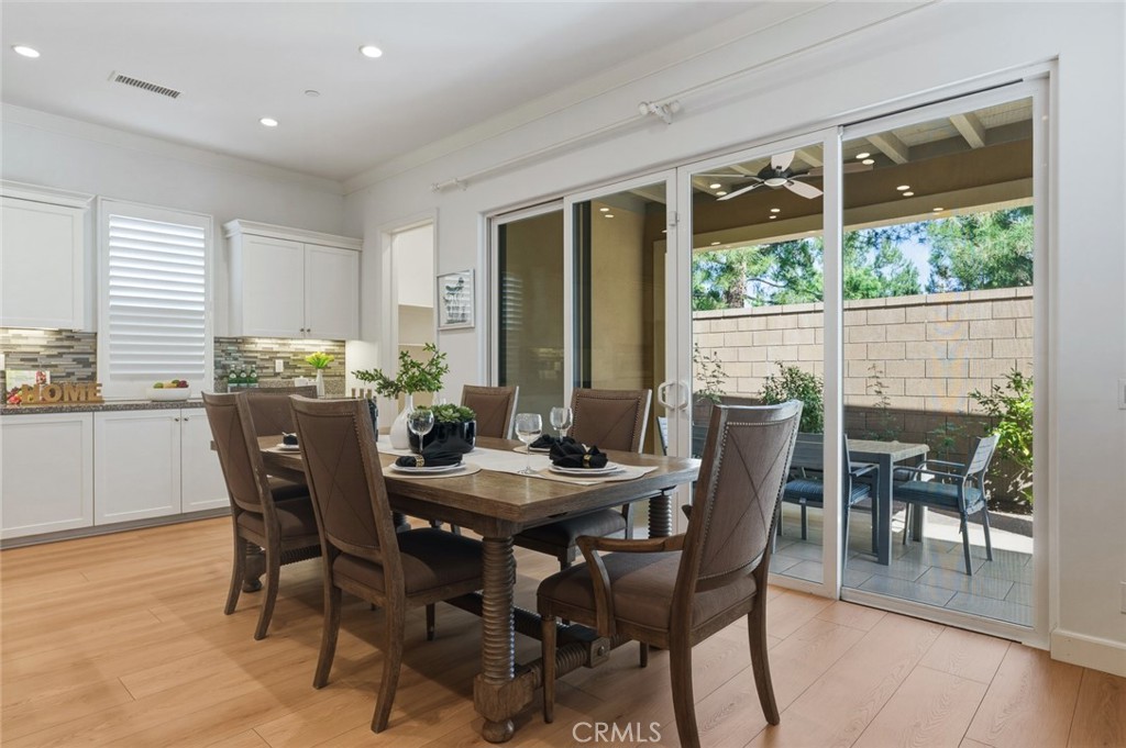 108 Henderson Irvine, CA 92620 - Photo 13 of 37