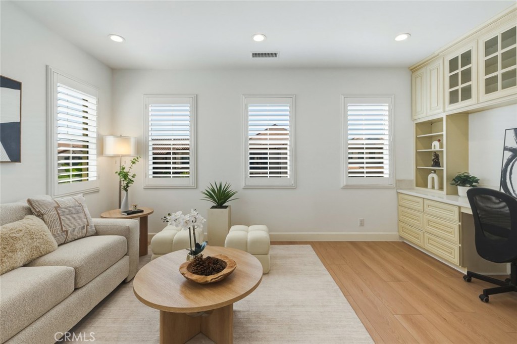 108 Henderson Irvine, CA 92620 - Photo 16 of 37