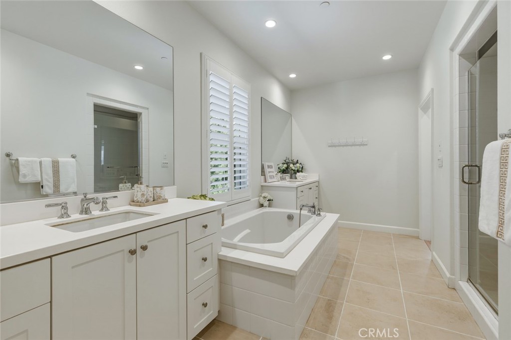 108 Henderson Irvine, CA 92620 - Photo 20 of 37