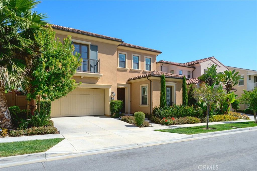 108 Henderson Irvine, CA 92620 - Photo 2 of 37