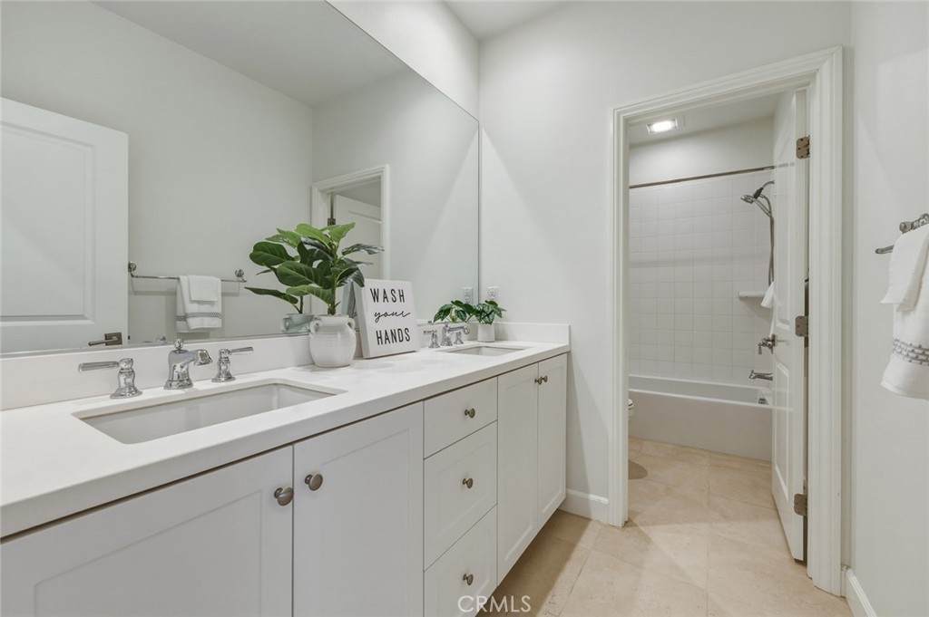 108 Henderson Irvine, CA 92620 - Photo 27 of 37