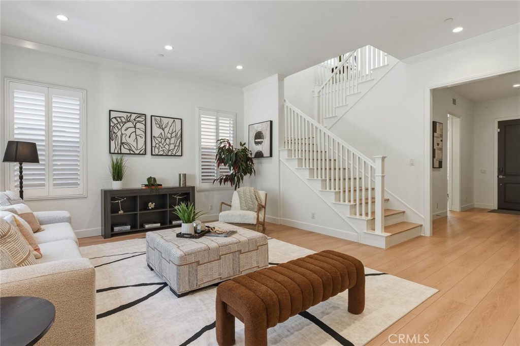 108 Henderson Irvine, CA 92620 - Photo 8 of 37