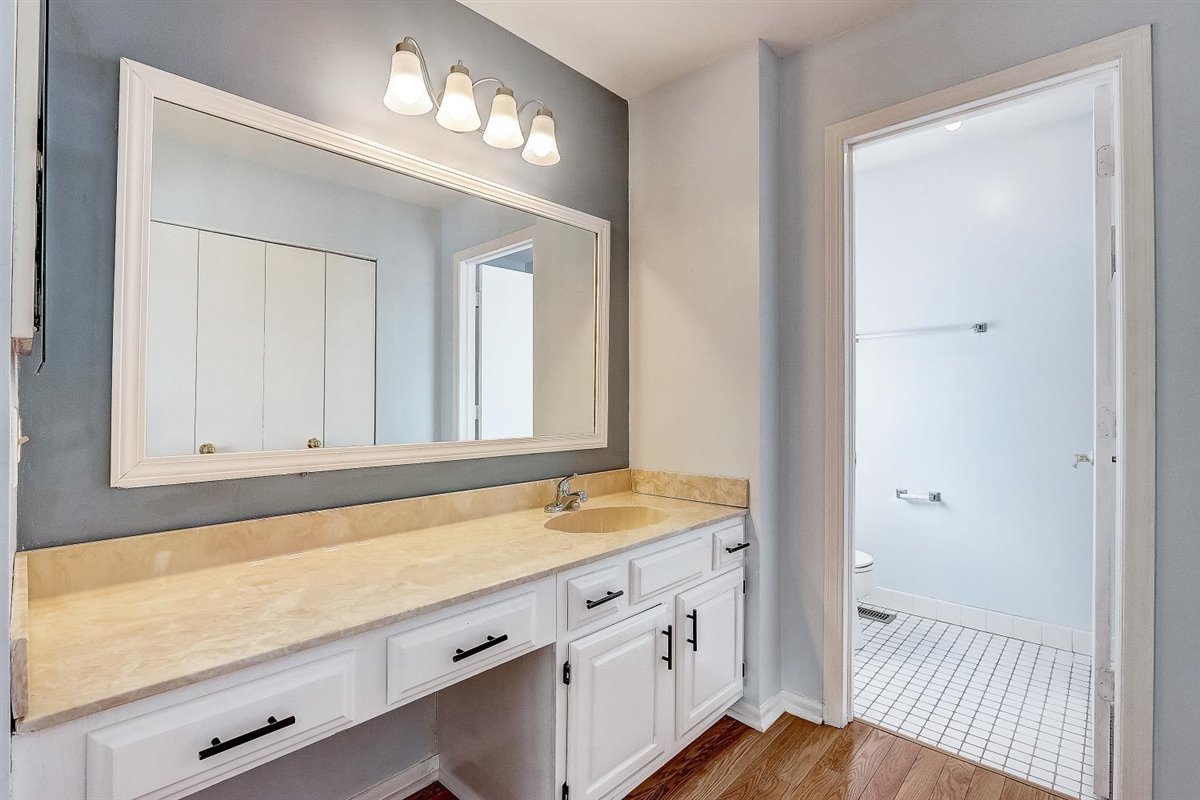 655 Western Lane Addison, IL 60101 - Photo 19 of 33