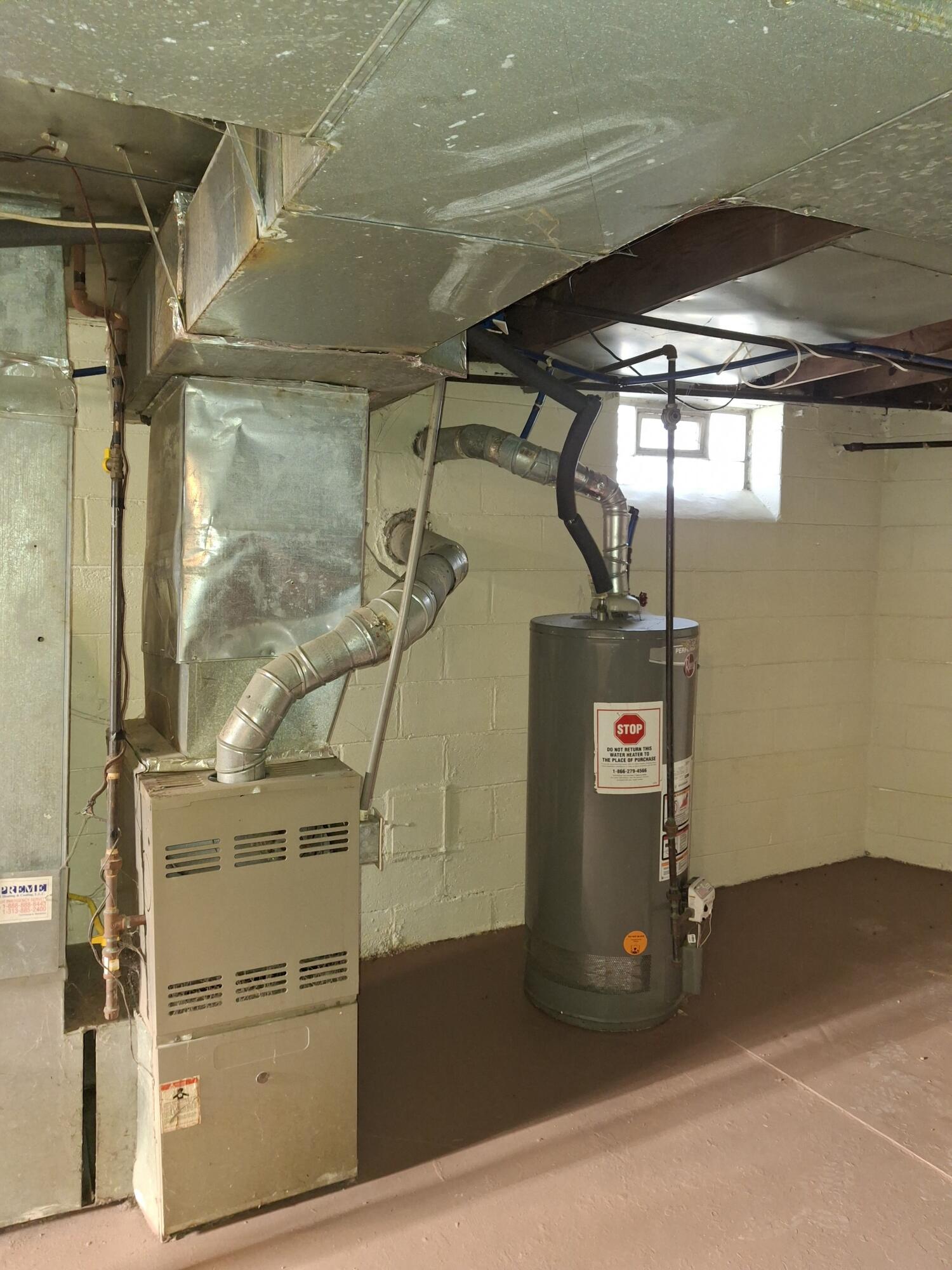 8845 University Place Detroit, MI 48224 - Photo 14 of 15 20260112_143841