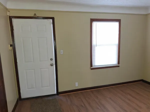 $79,999 | 8845 University Place, Detroit, MI 48224