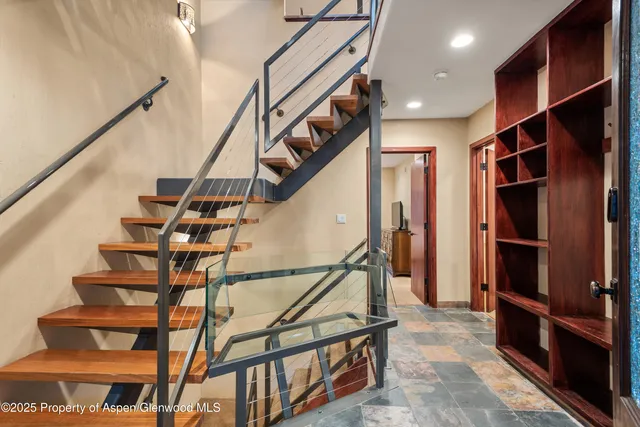 a view of entryway and hall