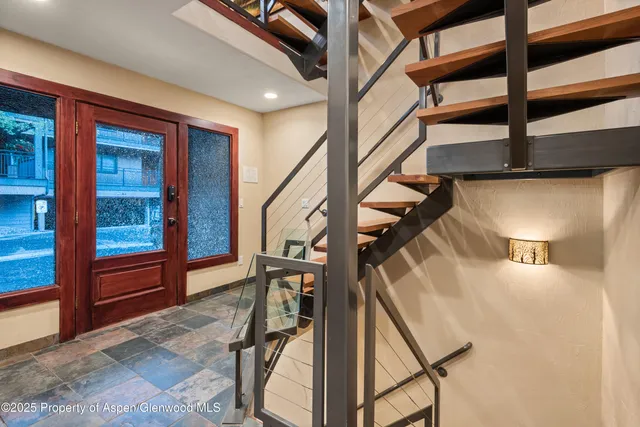 a view of an entryway