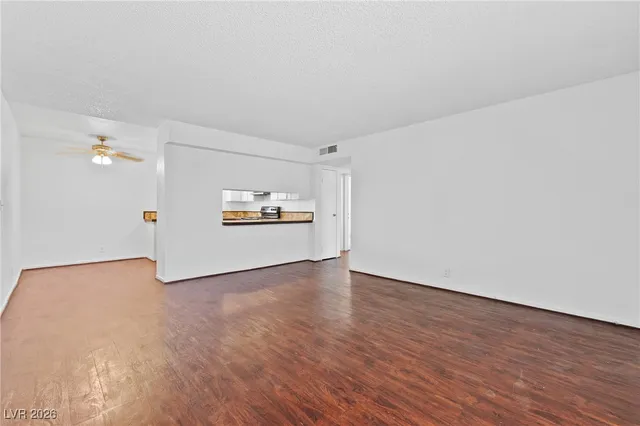 $890 | 24 Rose Circle, Unit B, North Las Vegas, NV 89030