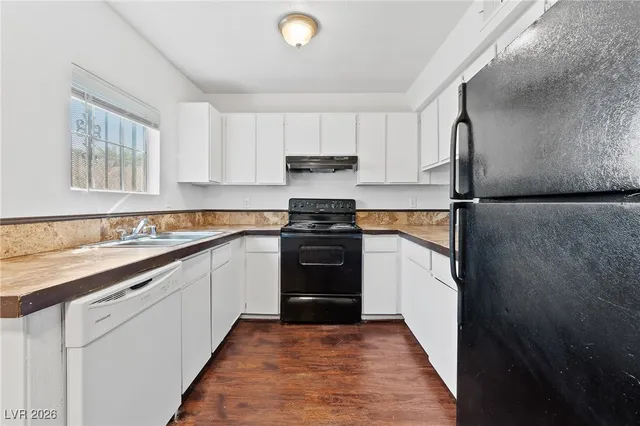 $890 | 24 Rose Circle, Unit B, North Las Vegas, NV 89030