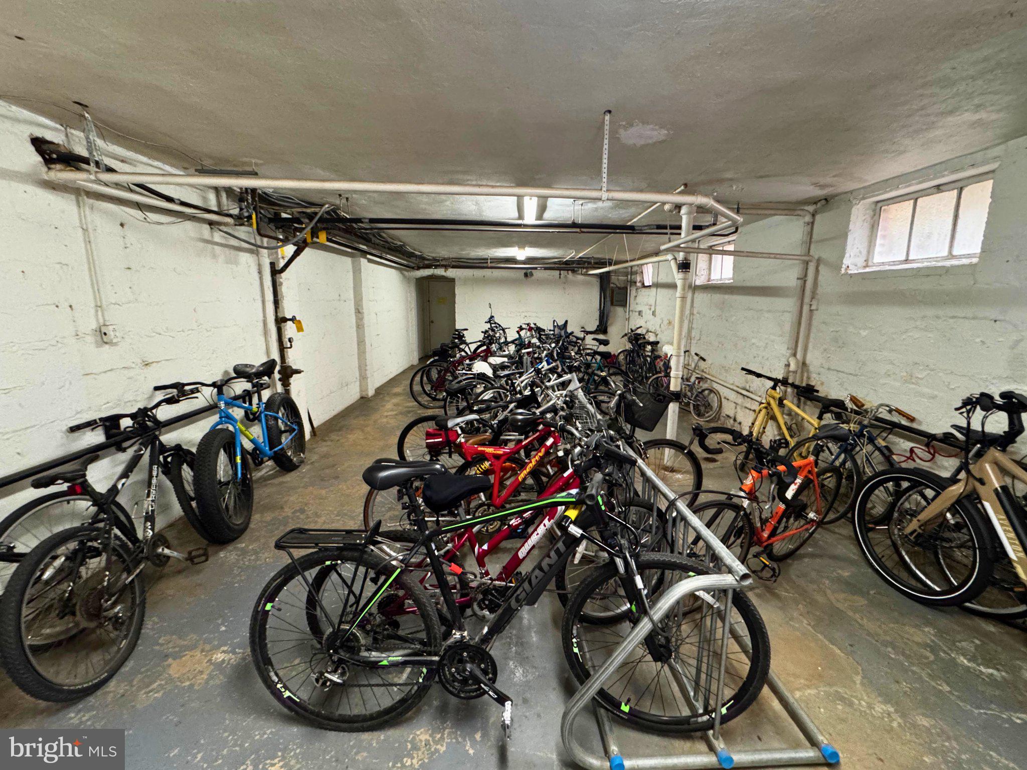 24 South Old Glebe Road, Unit 101 Arlington, VA 22204 - Photo 19 of 19 Urban bike haven: a cyclist's retreat.