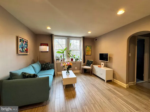 $2,000 | 24 South Old Glebe Road, Unit 101, Arlington, VA 22204