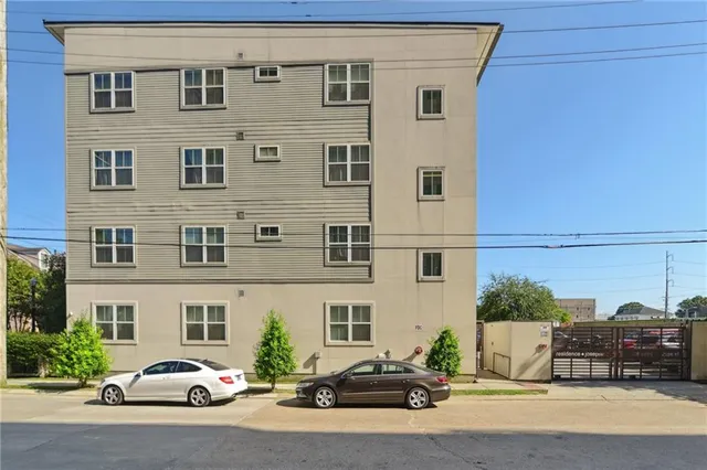 $260,000 | 2100 St Thomas Street, Unit 205, New Orleans, LA 70130