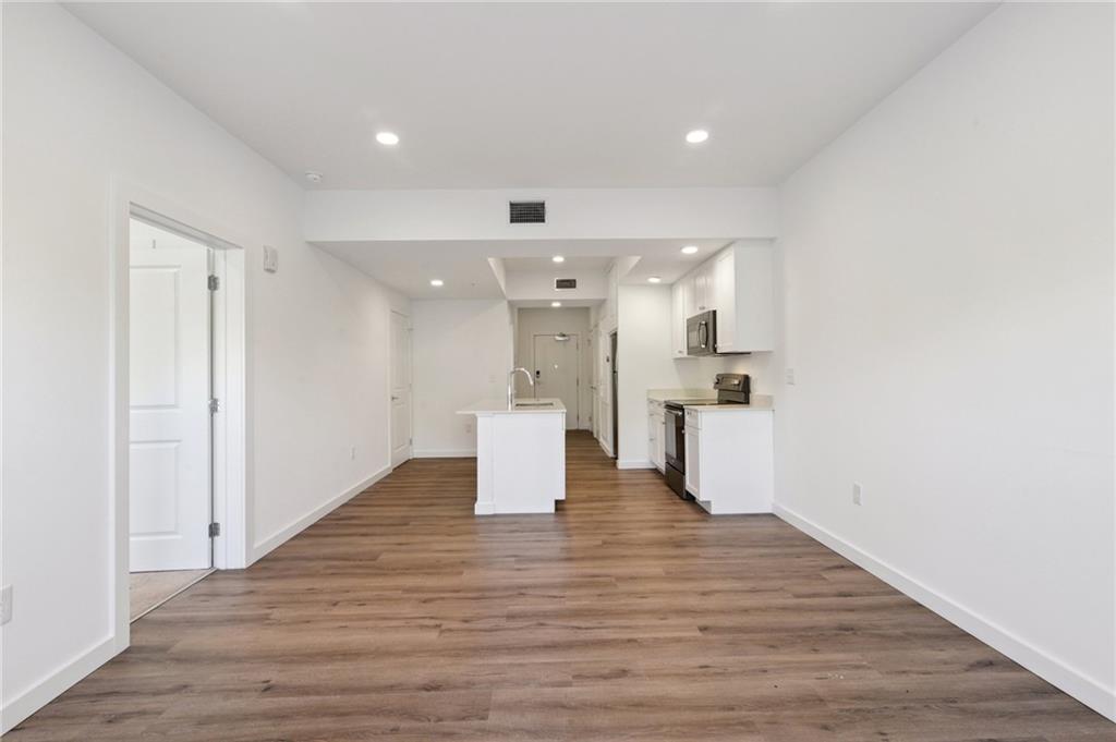 2100 St Thomas Street, Unit 205 New Orleans, LA 70130 - Photo 4 of 18